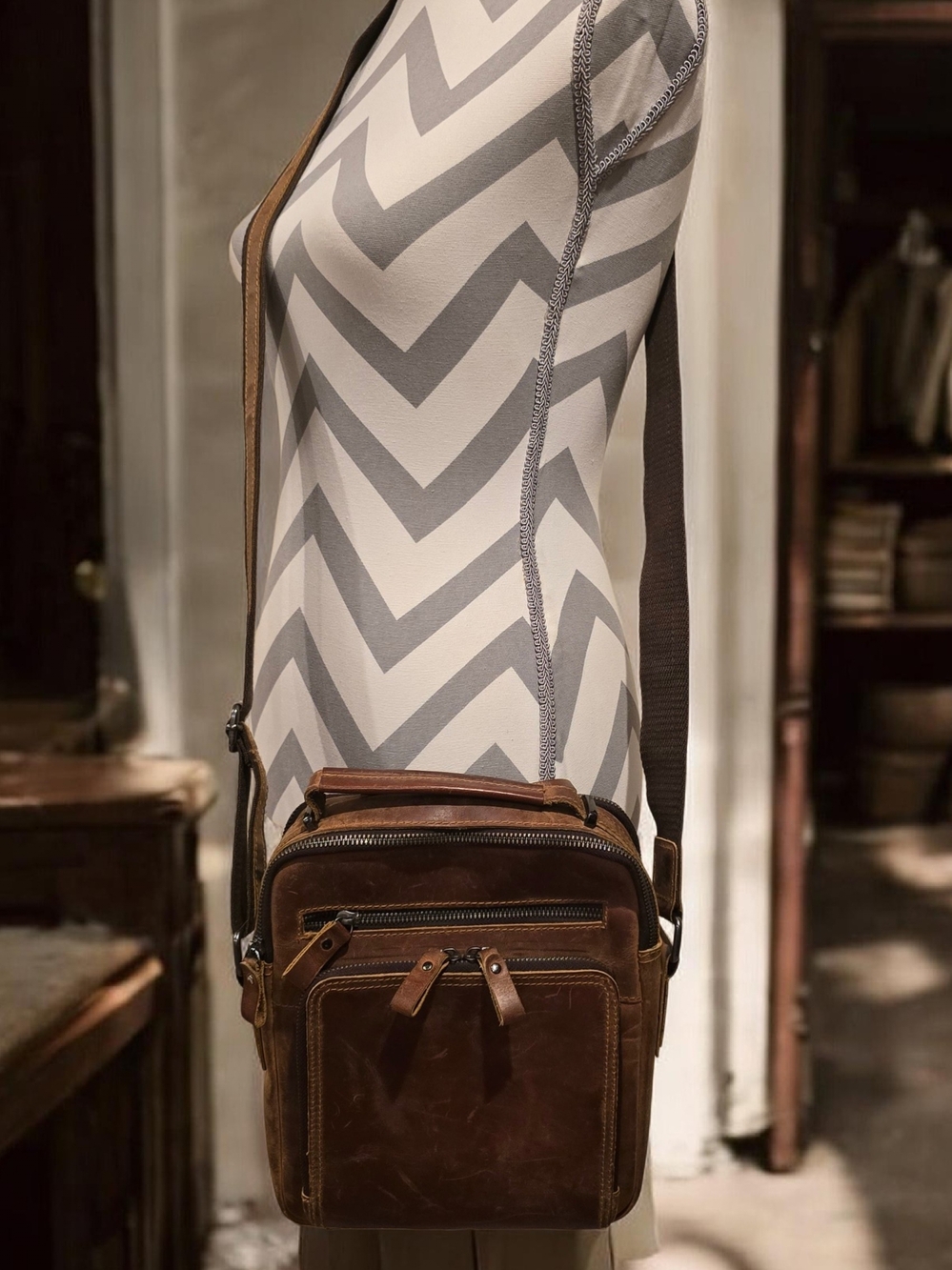 Joyir Men's Messenger Bag Genuine Leather Man Purse Small Coffee.